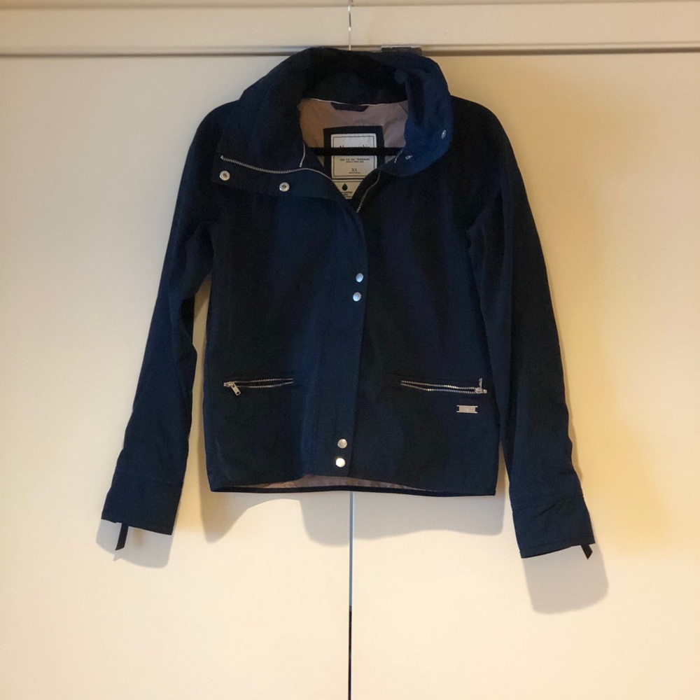 Abercrombie and Fitch navy crop rain jacket